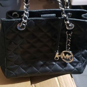 Michael Kors Susannah small quilted tote